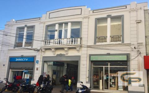 Galería Yungay 667 - 2º) piso